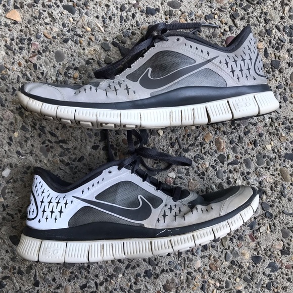 nike reflective running shoes